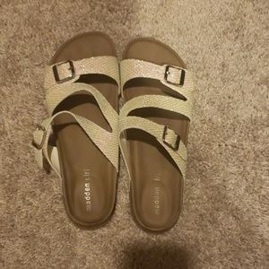 Madden girl Brinsley sandal